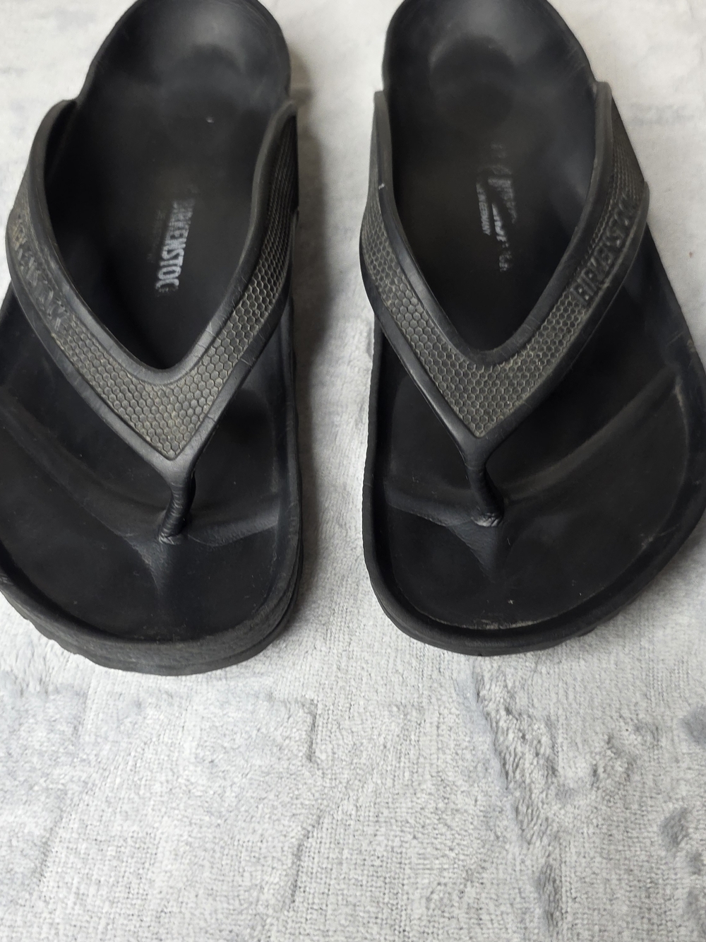 Birkenstock Men’s Black EVA Thong Sandals - Picture 4 of 6